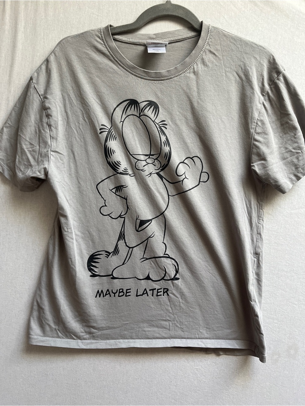 Garfield 'Maybe Later' Graphic Tee Sz S